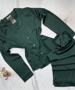 Pyjama boutonné en satin - vert -