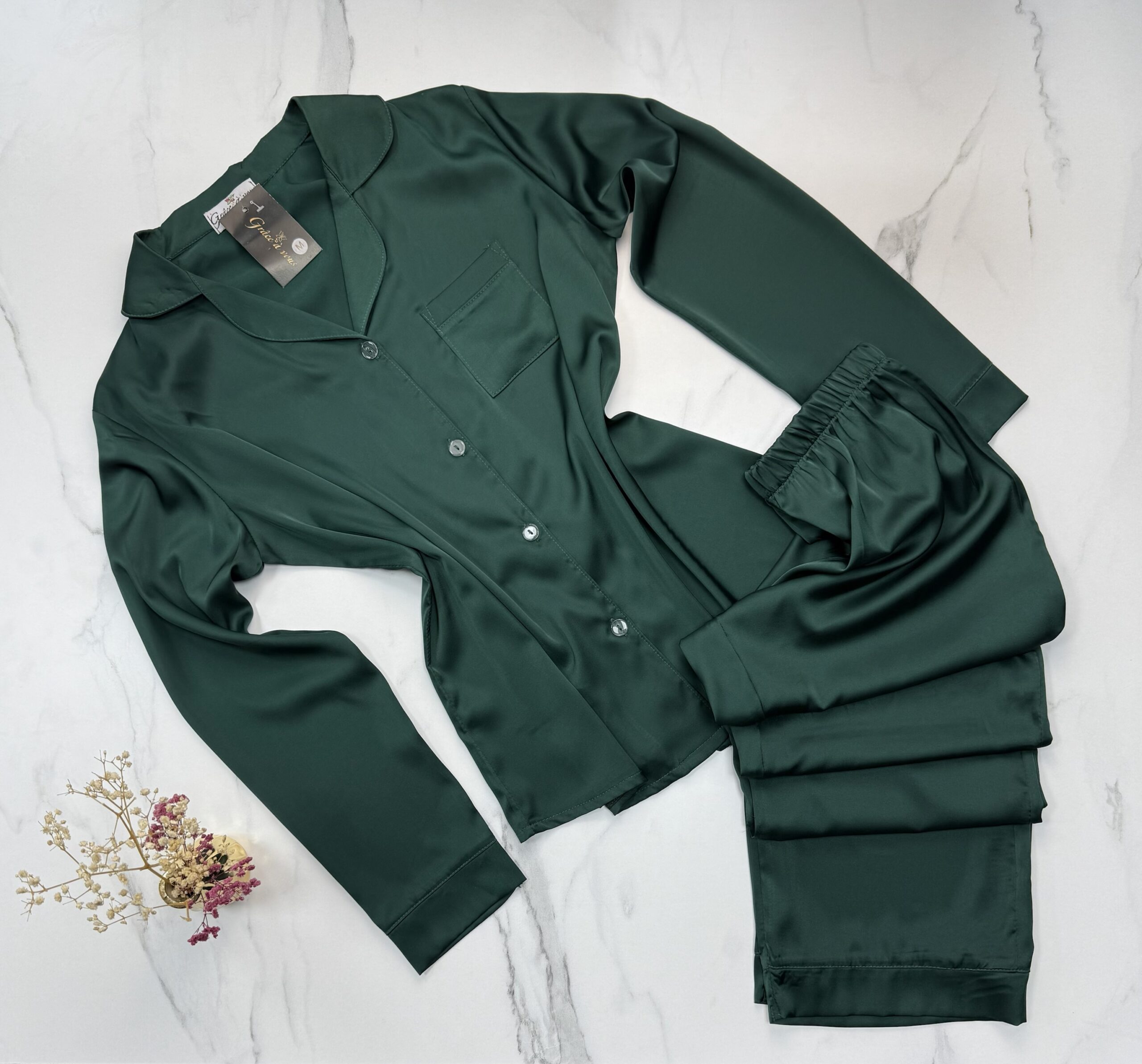 Pyjama boutonné en satin - vert -