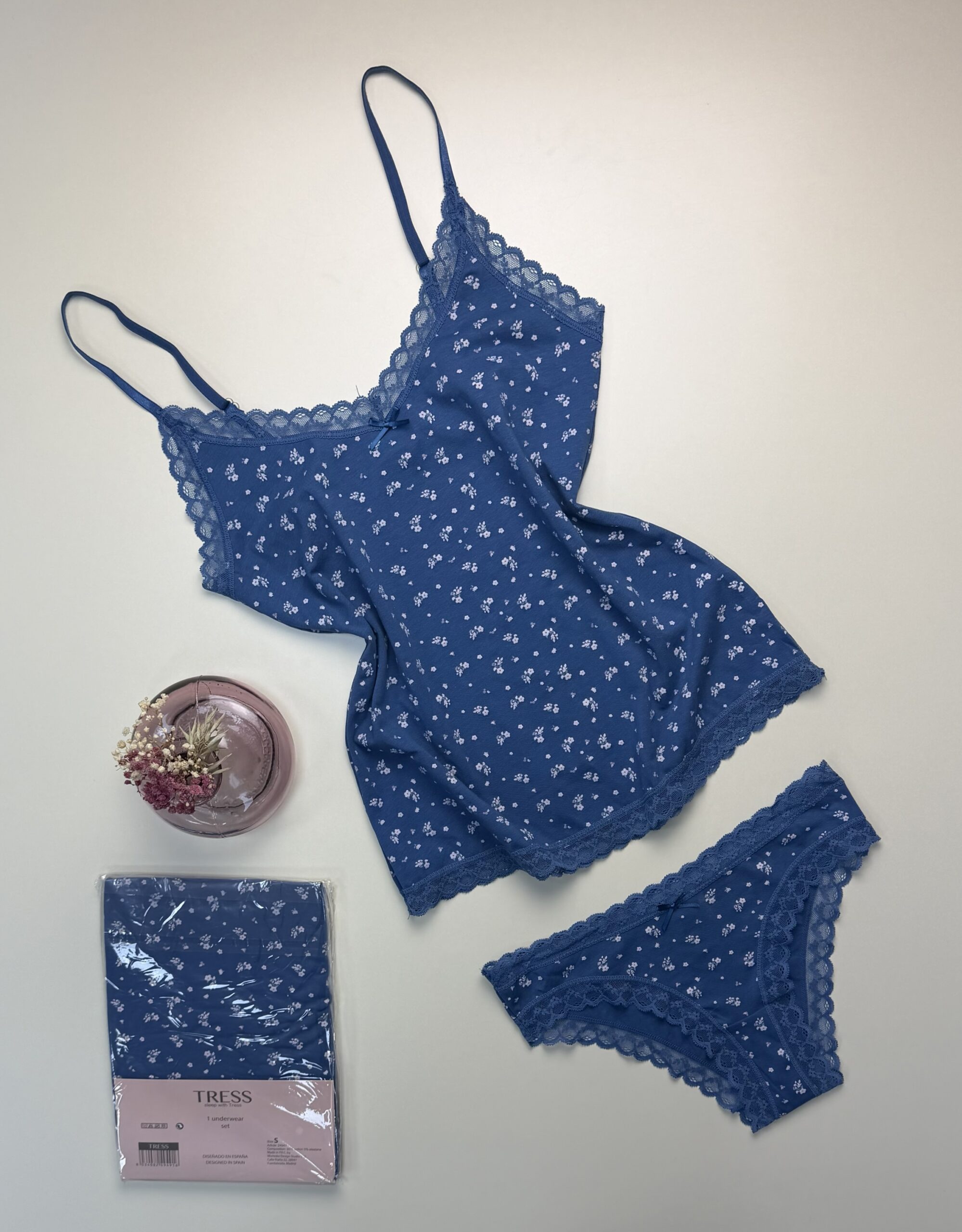 Tricot de peau + bas " Bleu à fleur "