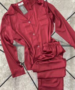 Alternative view of Pyjama boutonné en satin - bordeaux unie -