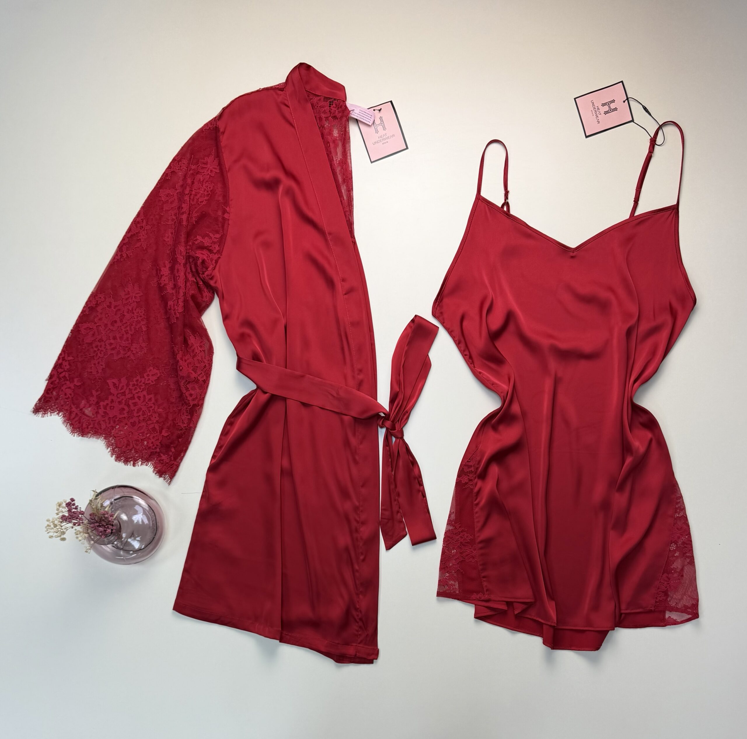 Ensemble nuisette peignoir en satin " rouge "