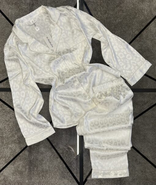 Pyjama boutonnée en satin " blanc "
