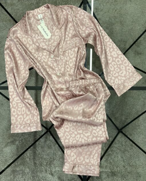 Pyjama boutonnée en satin " rose    "
