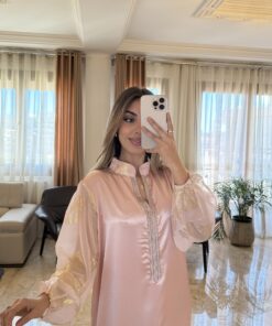 Alternative view of Robe telidja - تليجة- rose