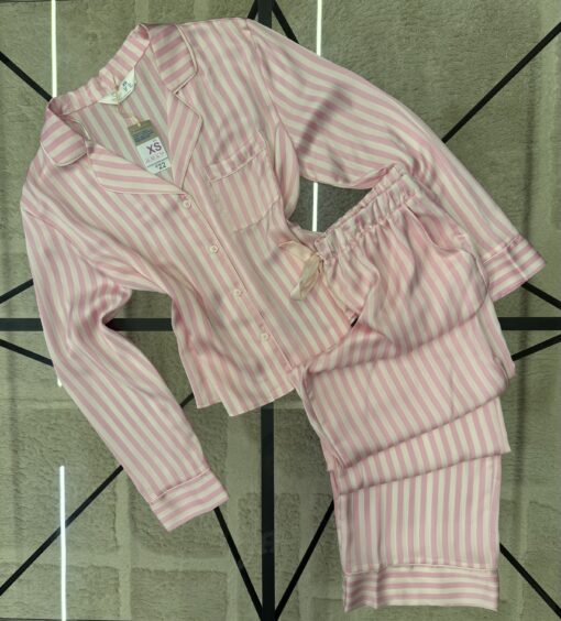 Pyjama boutonné Primark en satin - Rose à rayures NEW -