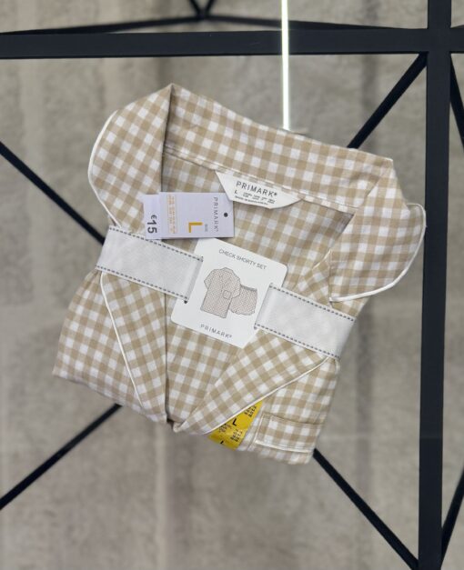 Pyjama boutonné demi manche – short " à carreaux beige "