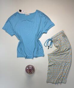 Alternative view of Pyjama haut demi manche panta-court " Bleu "