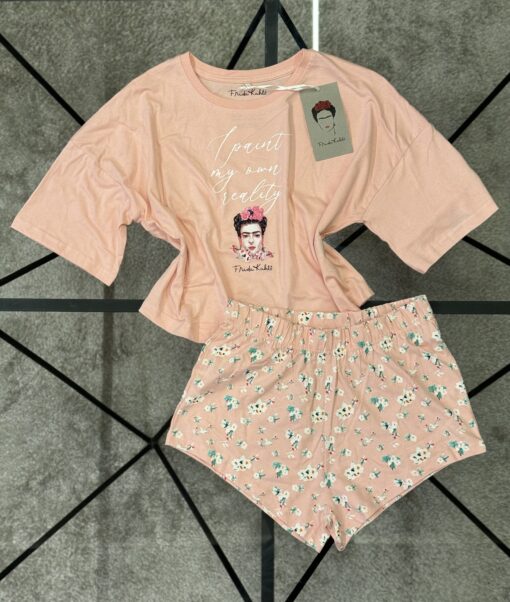Pyjama short-haut demi manche primark " frida kahli "