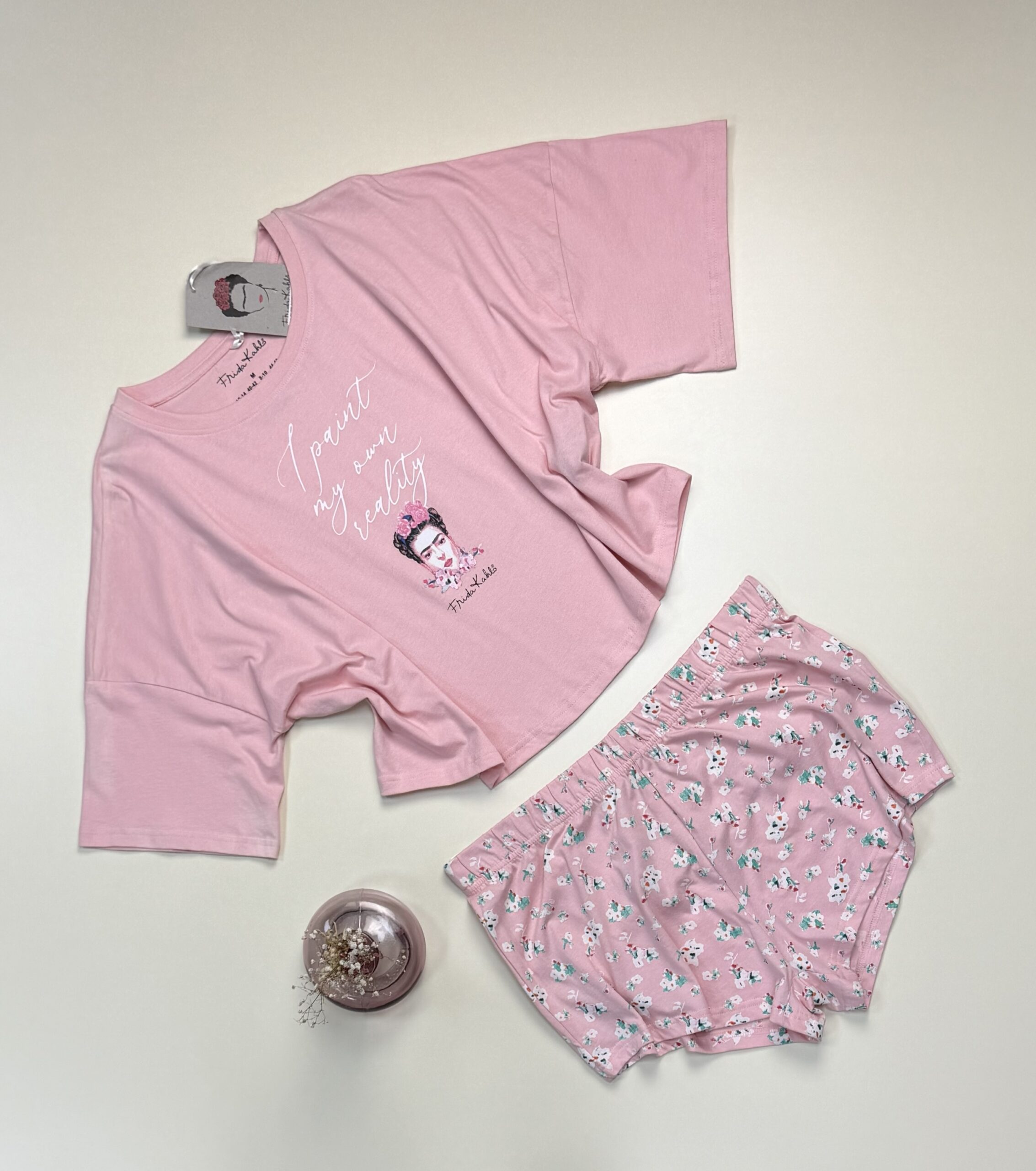 Pyjama short-haut demi manche primark " frida kahli "