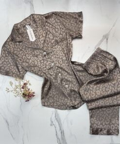 Pyjama boutonné haut demi manche - marron