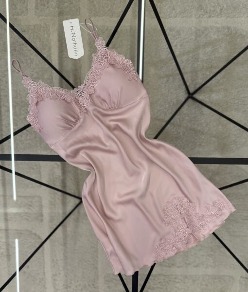 Nuisette  en satin " Rose "