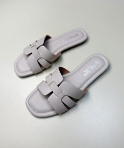 Alternative view of Mule " Beige "