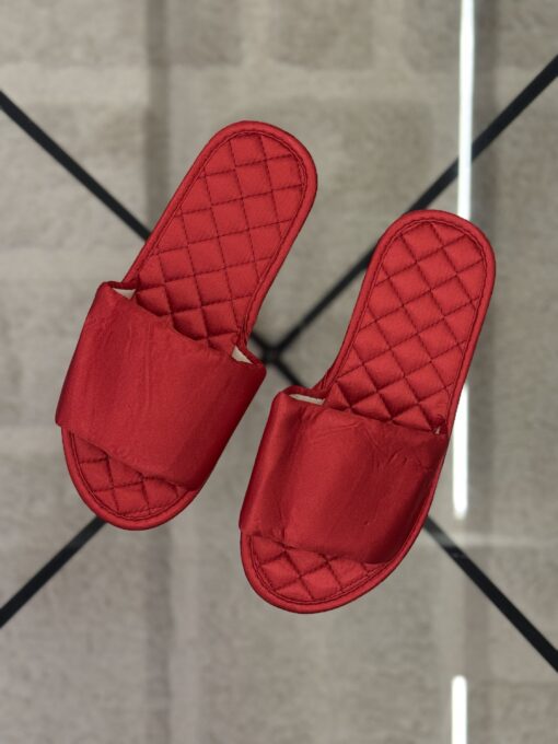 Pantoufle en satin " Rouge "