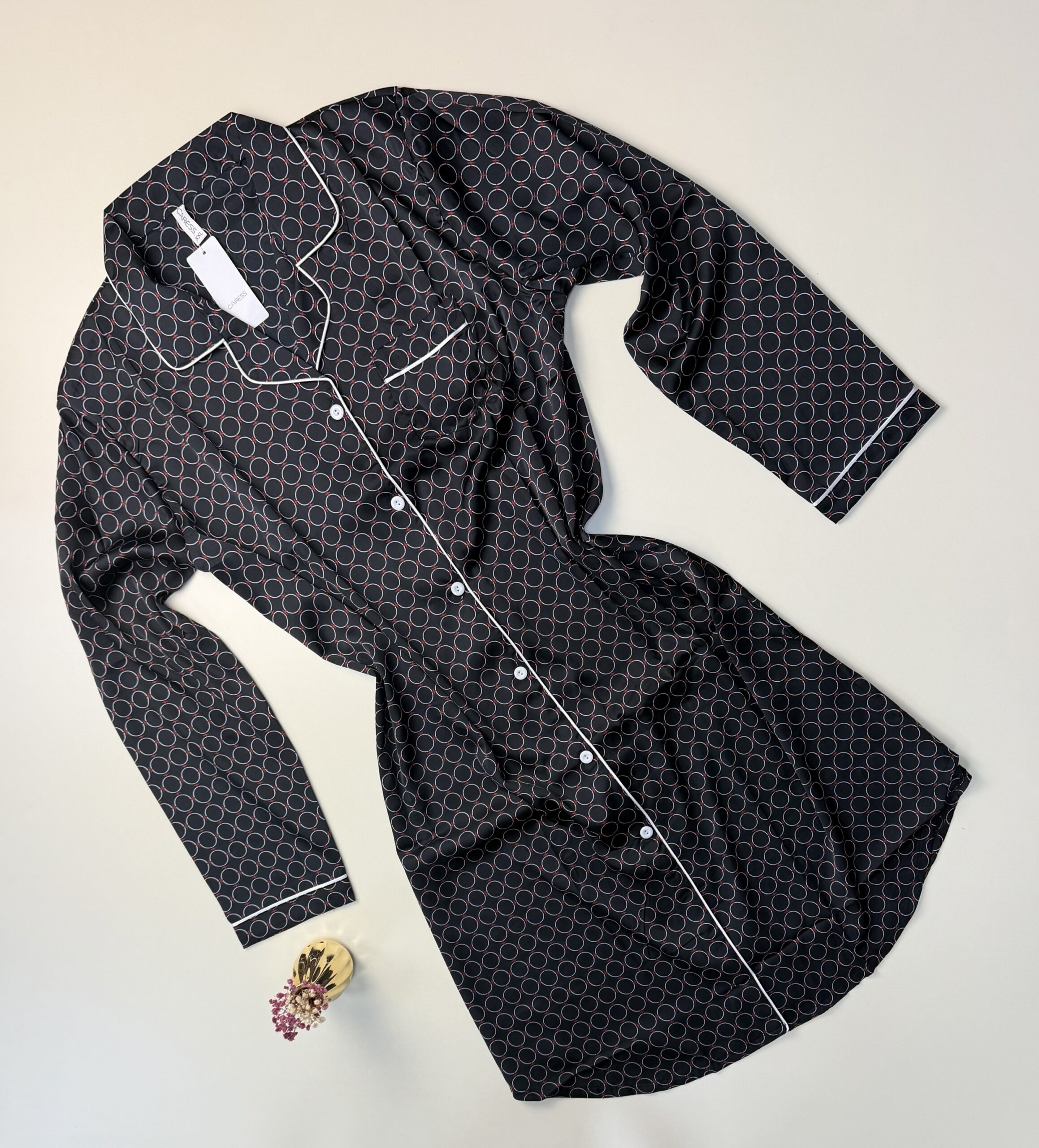 Chemise De Nuit boutonné en satin " NOIR "