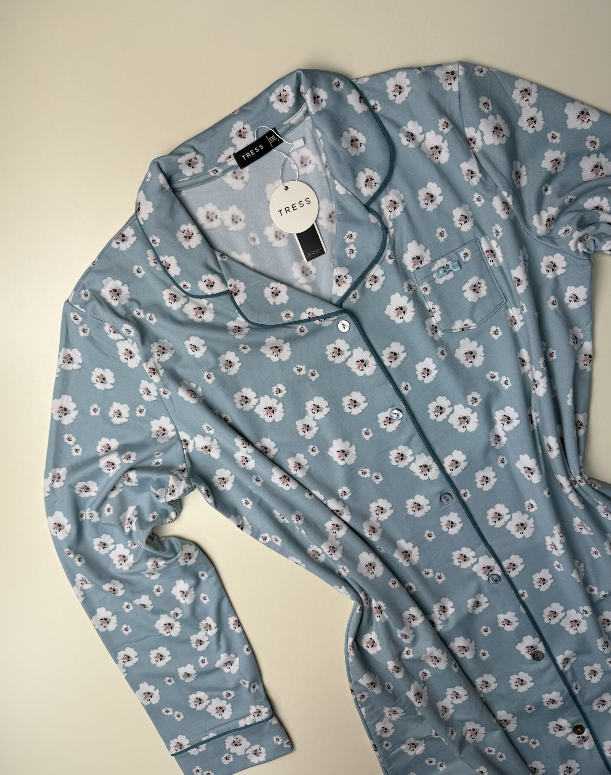 Chemise de nuit " Bleu à fleurs " – Image 2