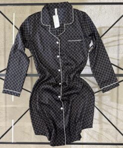 Alternative view of Chemise De Nuit boutonné en satin " NOIR "