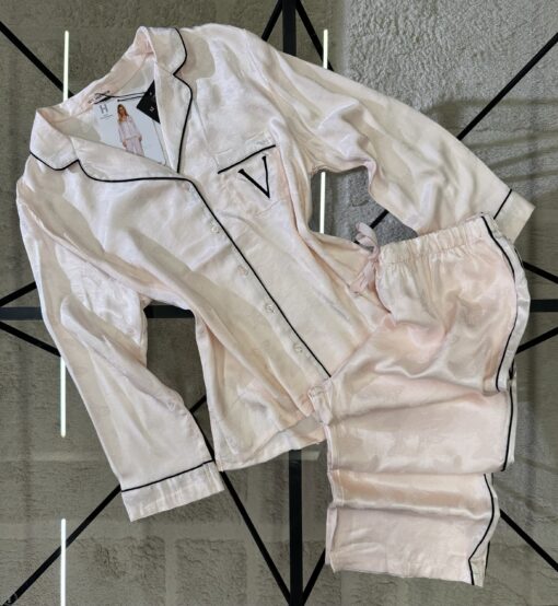 Pyjama Boutonée en satin  " Rose " Papillon