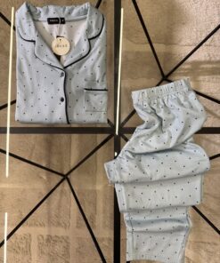 Alternative view of Pyjama boutonné haut manche longue " Bleu petit point "