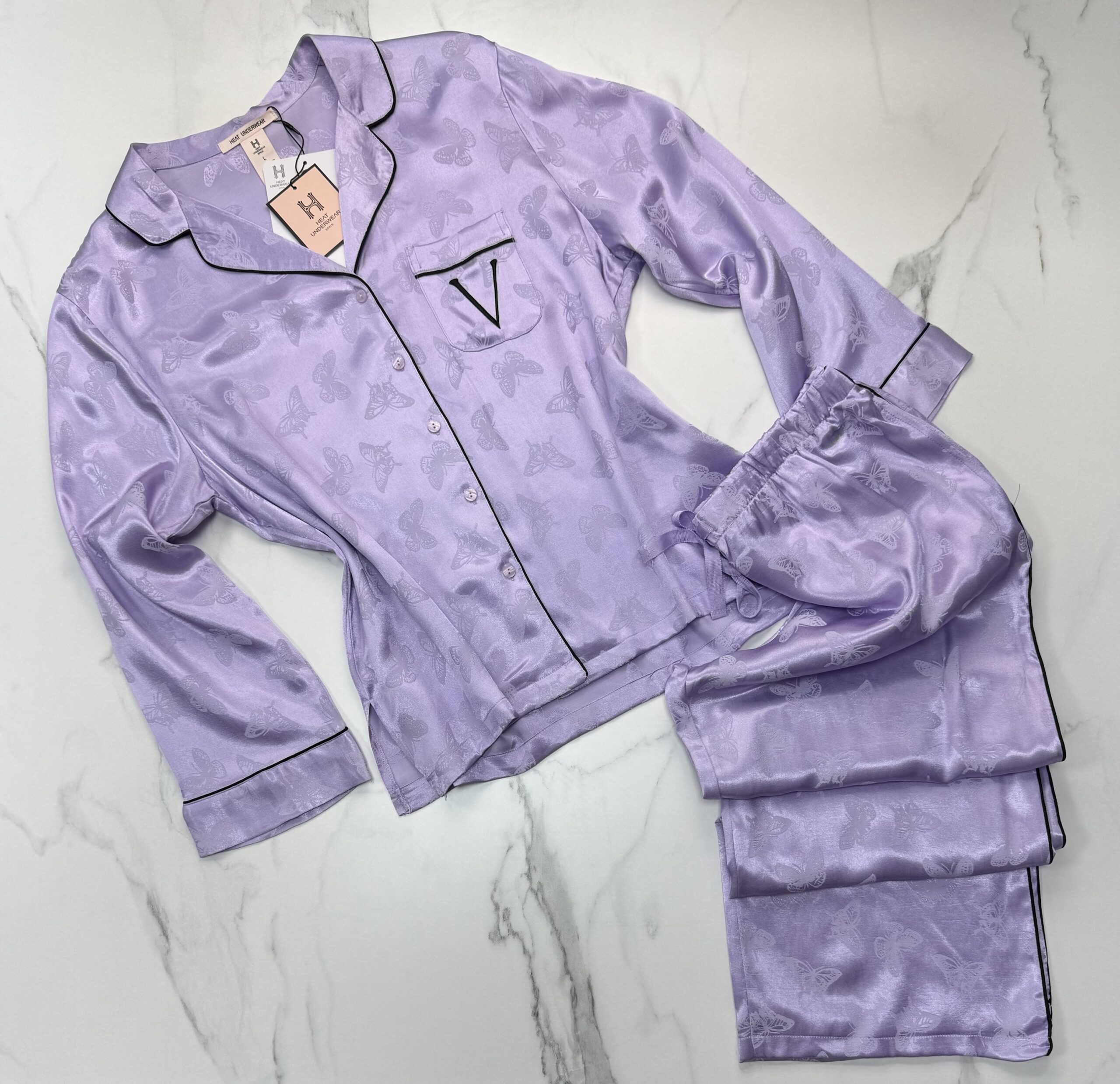 Pyjama Boutonée en satin " Mauve " Papillon