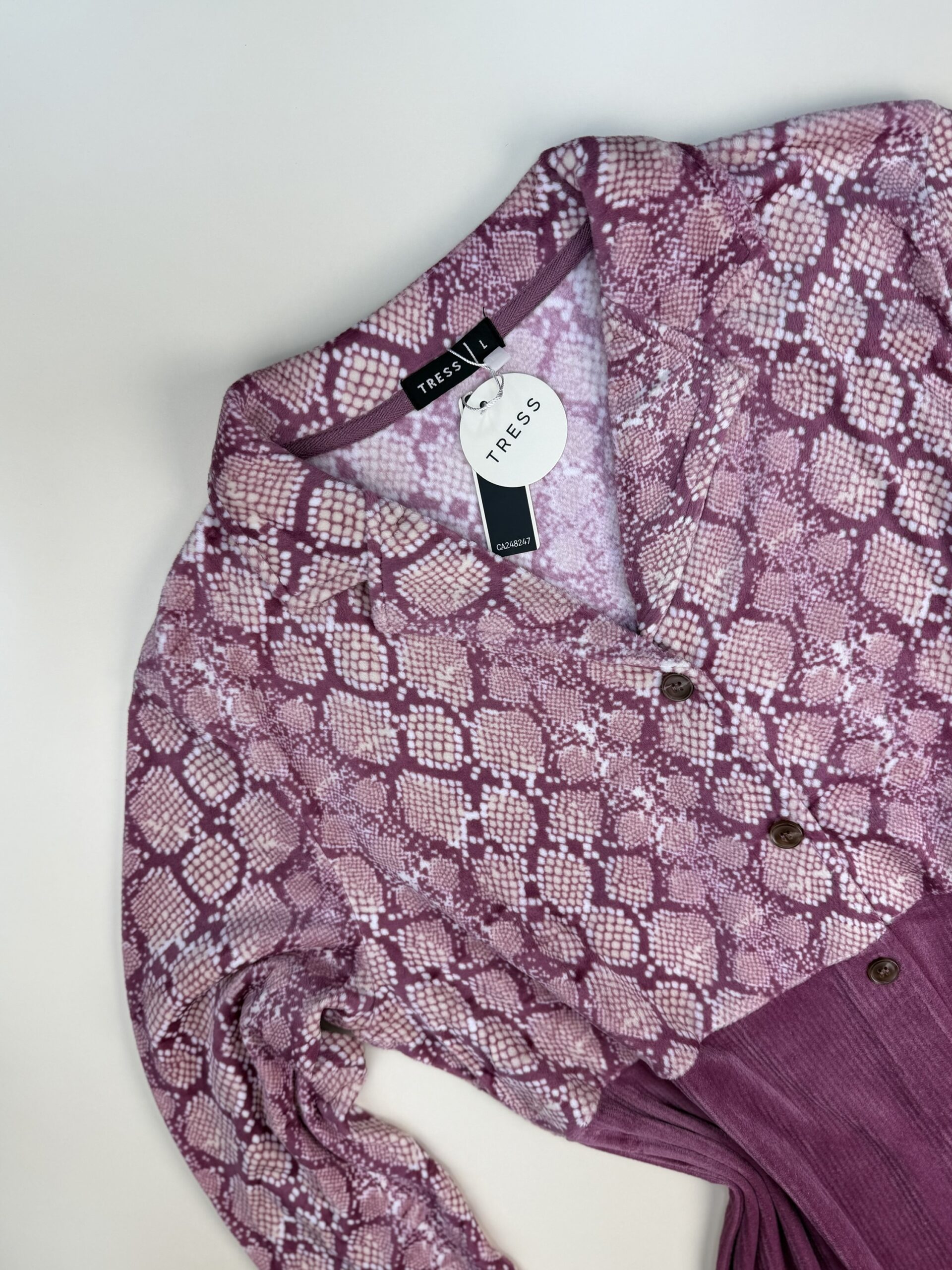 Chemise de nuit boutonné " Rose " – Image 2