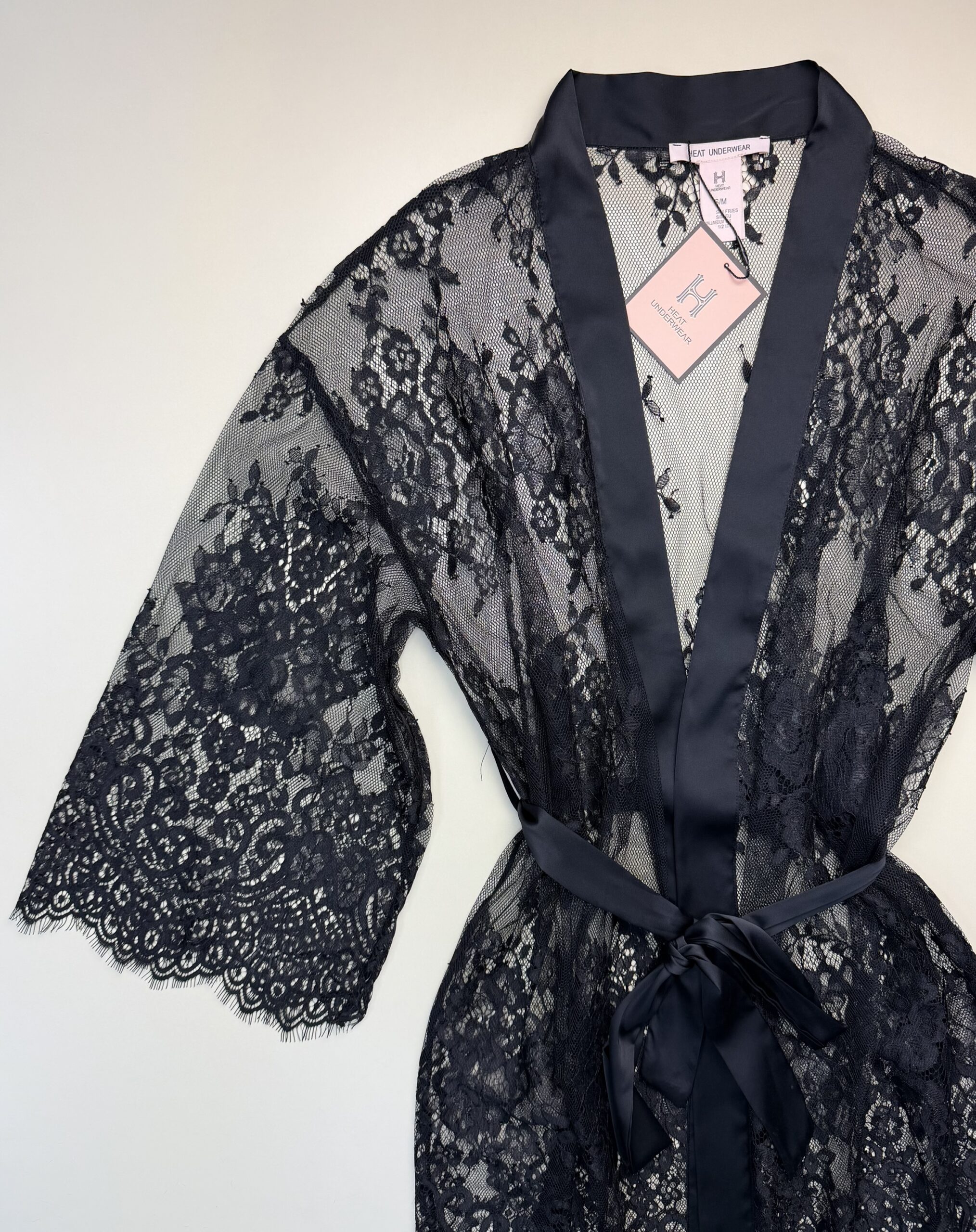 Peignoir en dentelle H " Noir " – Image 2