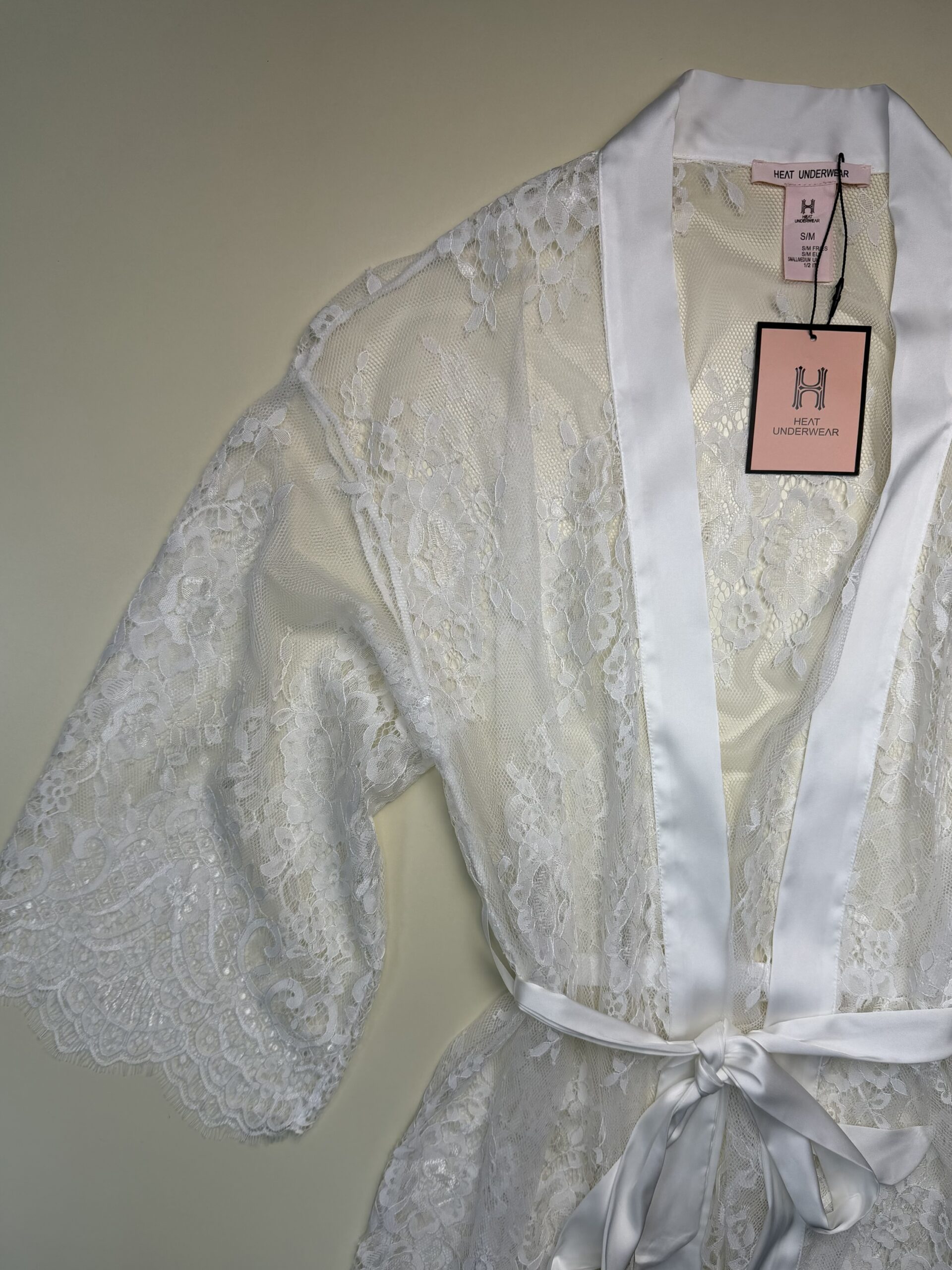 Peignoir en dentelle H " Blanc " – Image 2