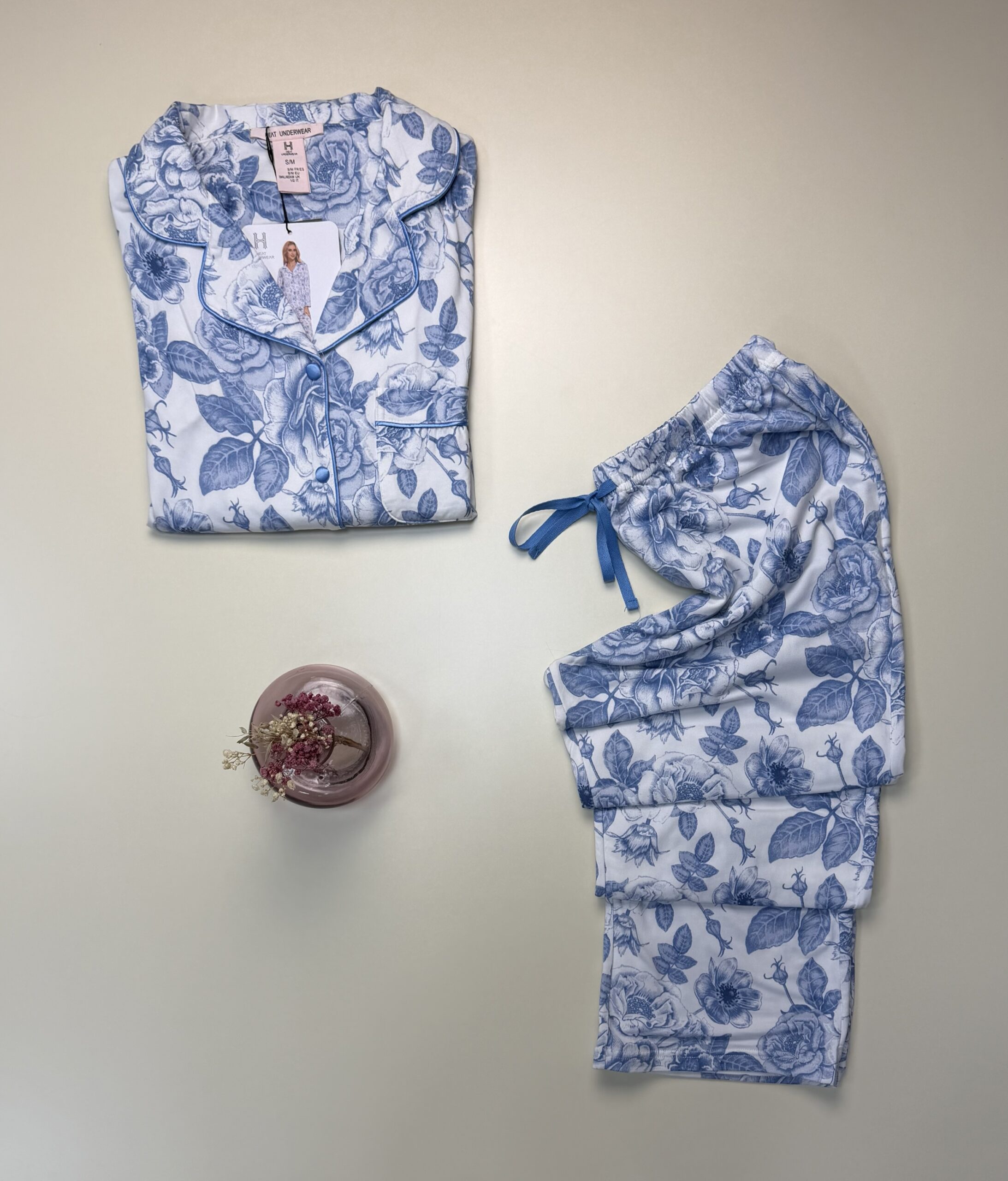 Pyjama boutonné H " Bleu à fleurs " – Image 3