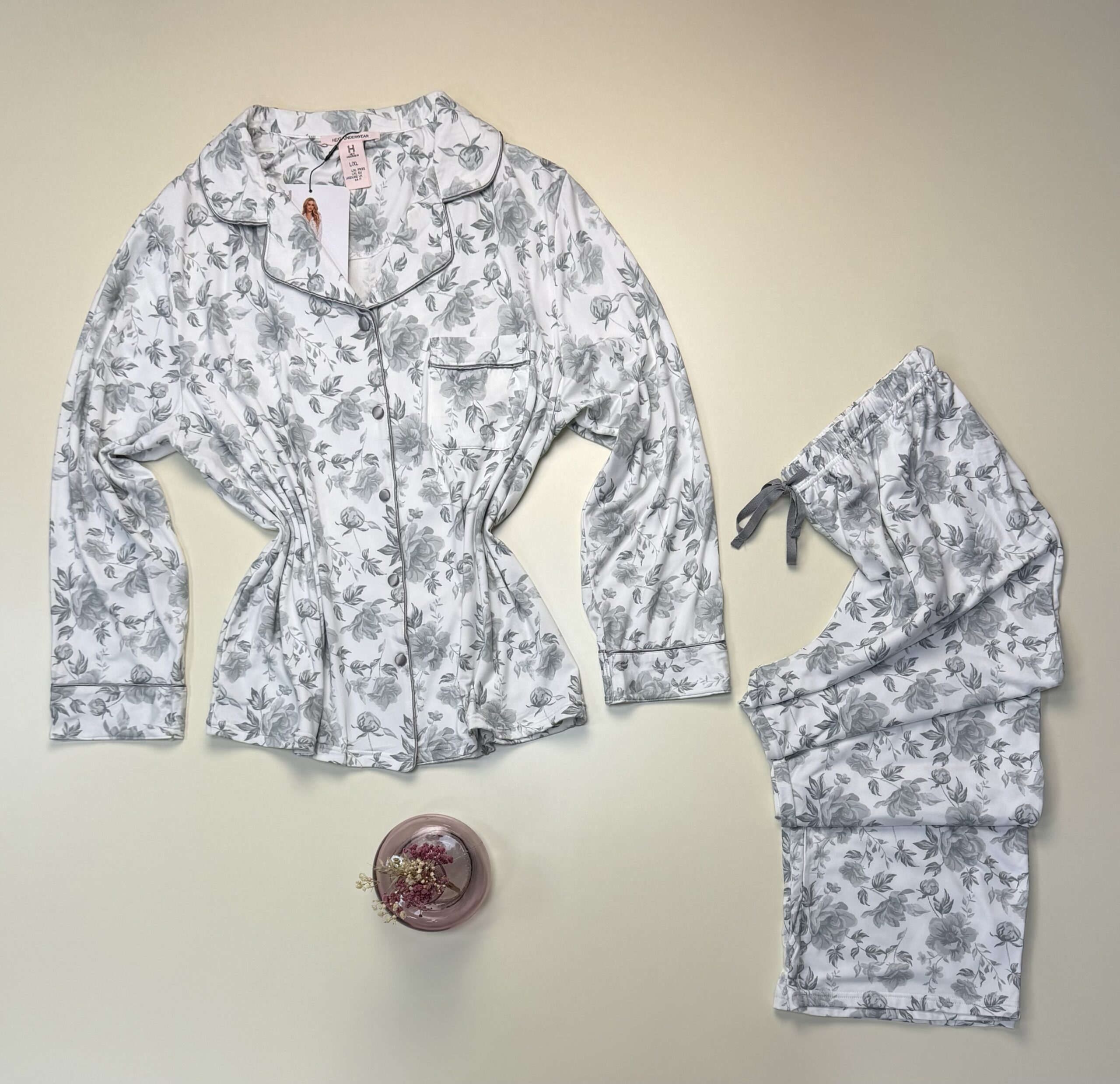 Pyjama boutonné H " gris à fleurs " – Image 3