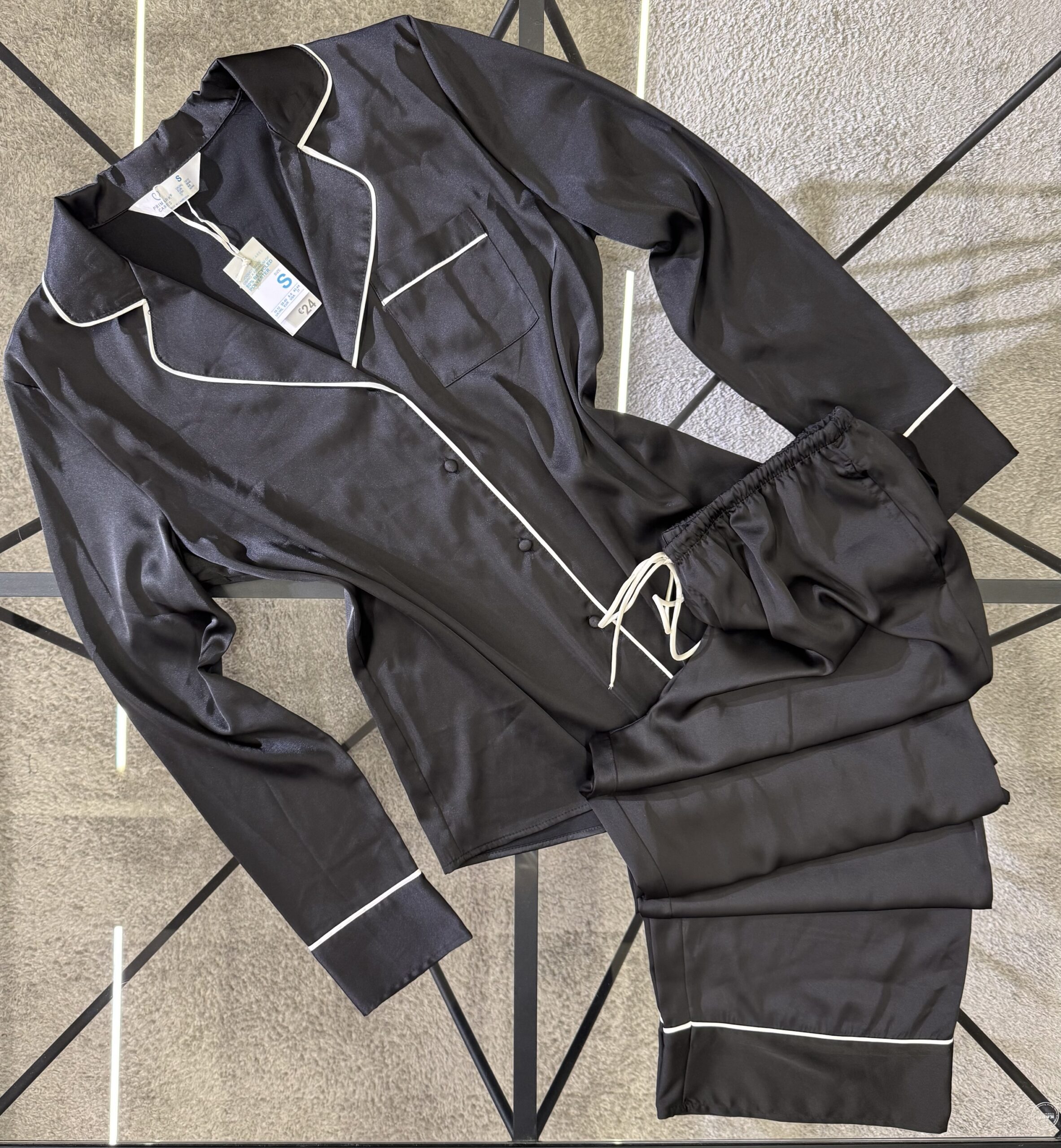 Pyjama boutonné en satin primark " Noir "