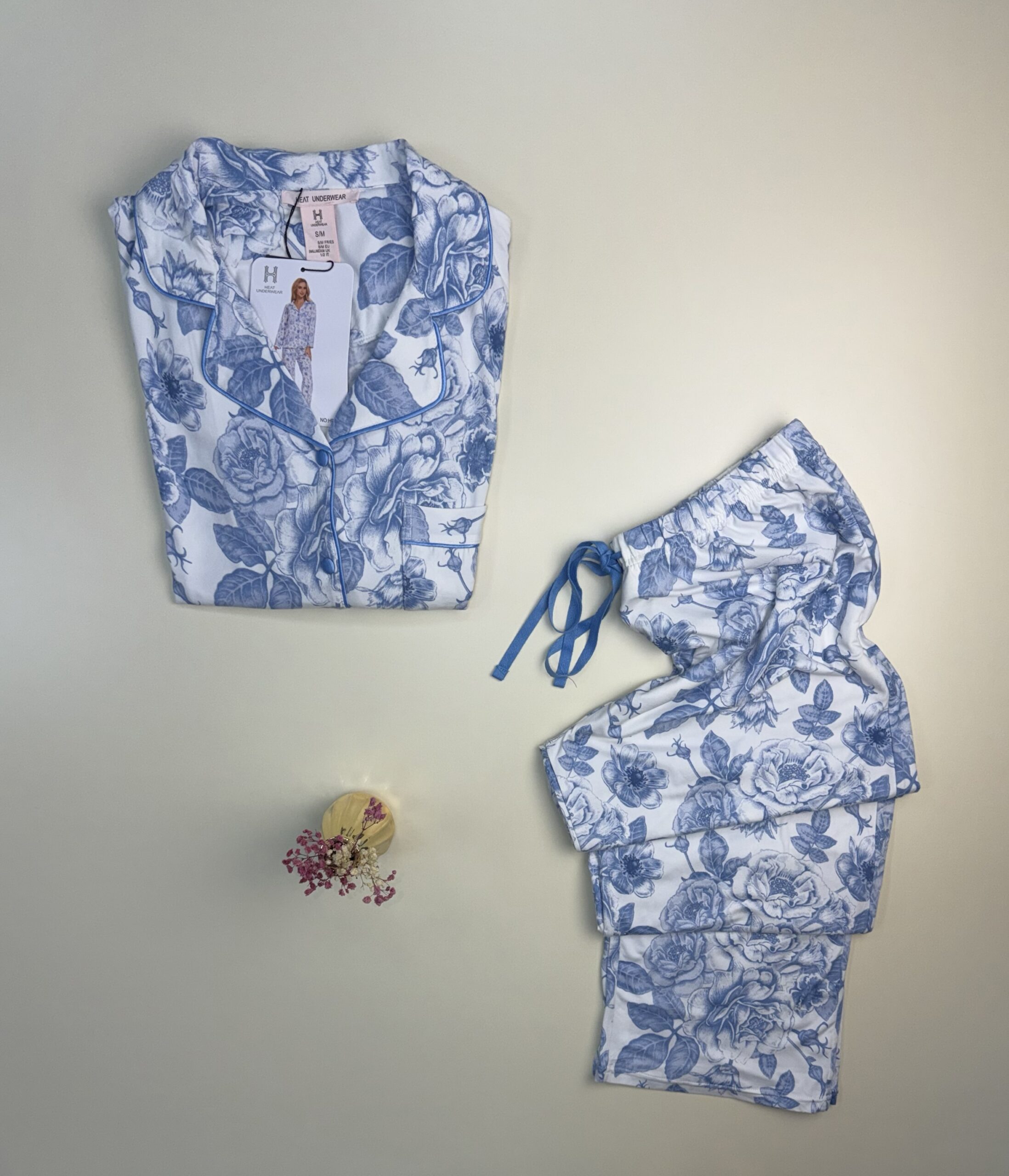 Pyjama boutonné H " Bleu à fleurs " – Image 2
