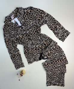 Pyjama boutonné haut manche longue H " Léopard "