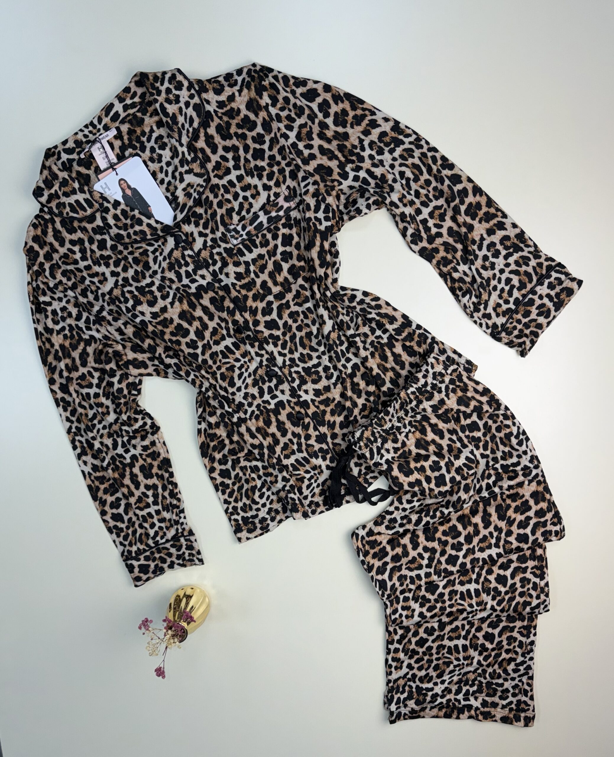 Pyjama boutonné haut manche longue H " Léopard "