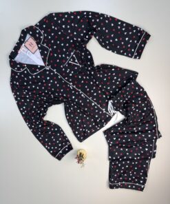 Pyjama boutonné haut manche longue H " Noir petit cœur "