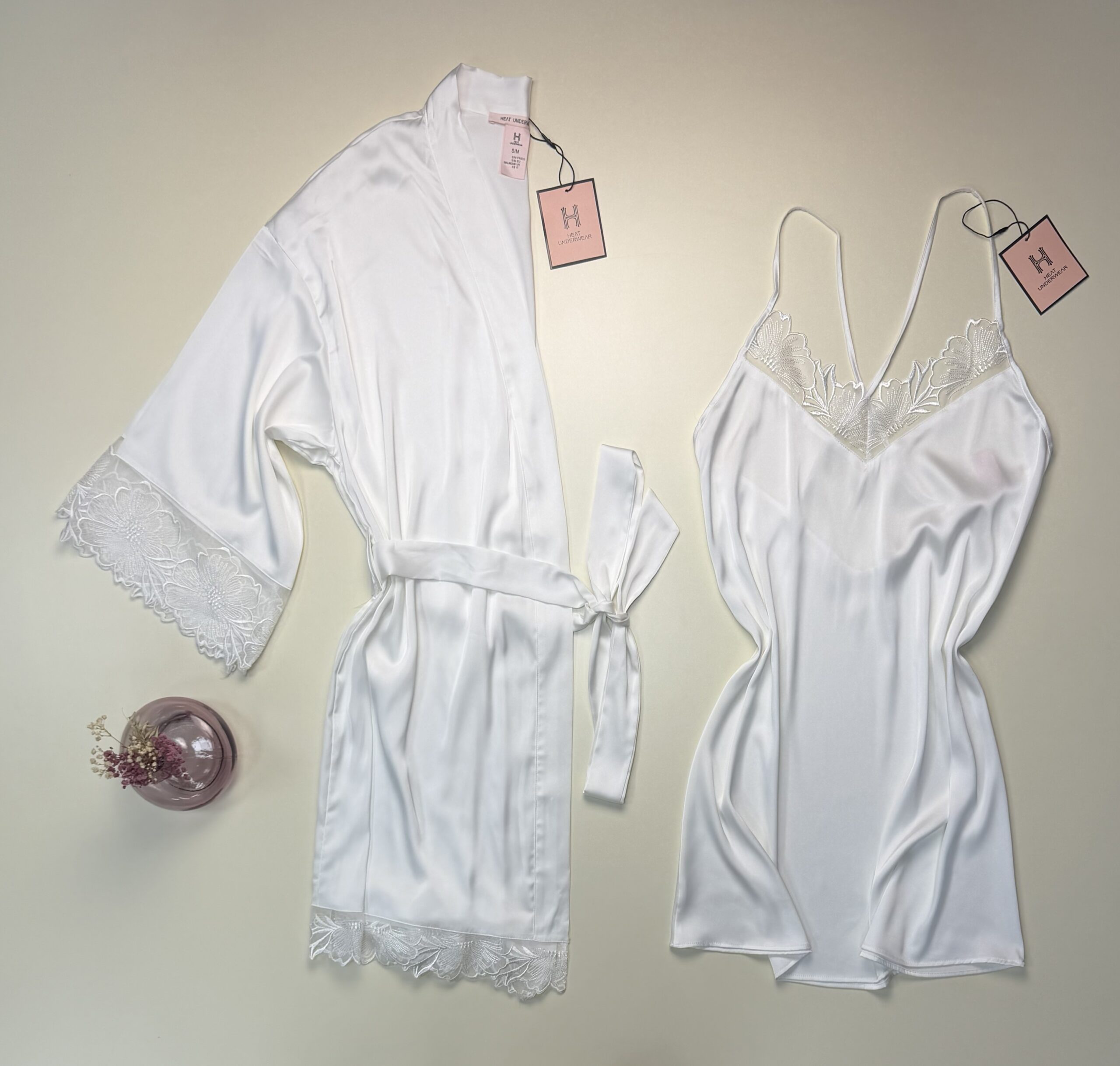 Ensemble nuisette peignoir en satin " Blanc "