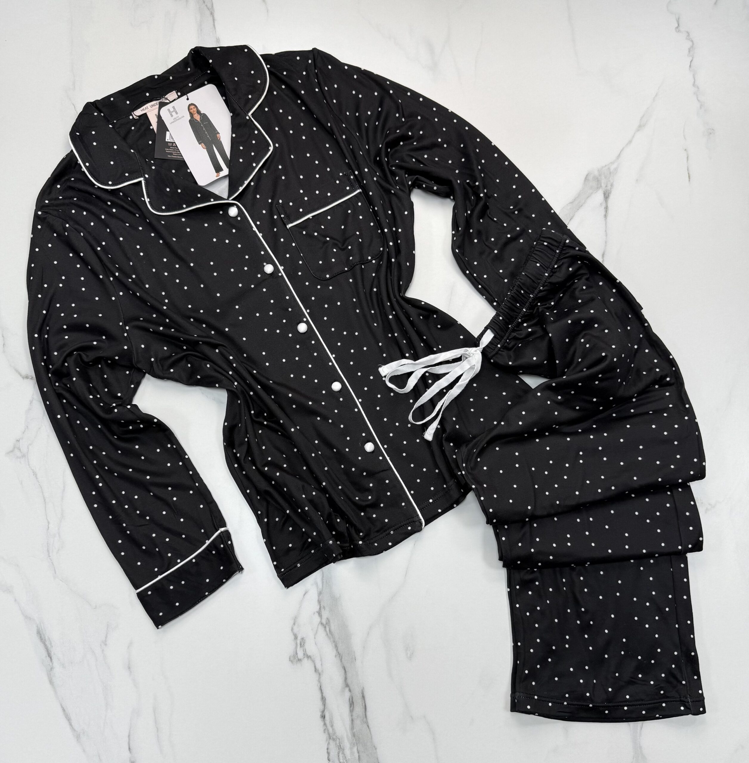 Pyjama boutonné haut manche longue H " Noir petit point "