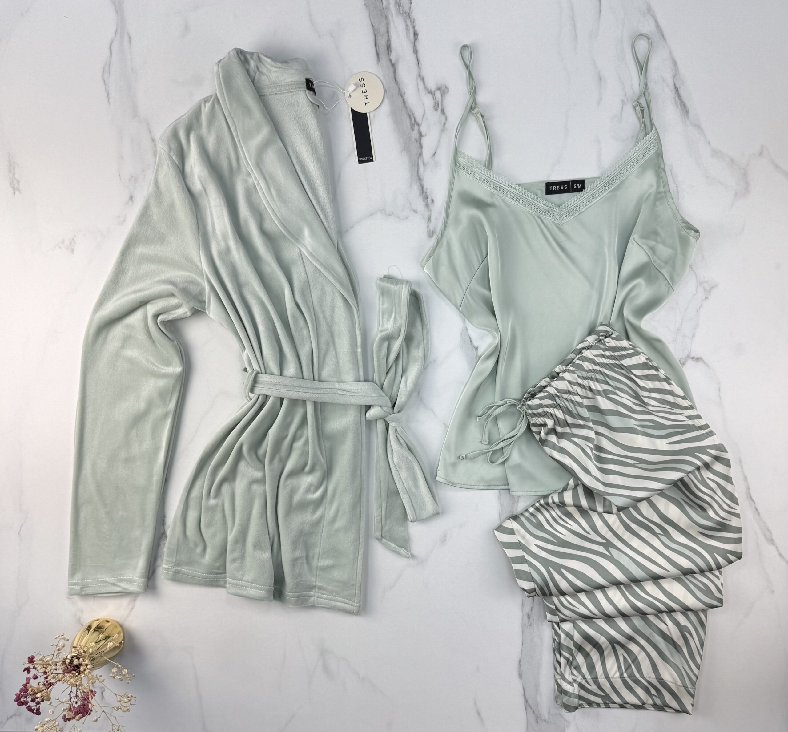 Pyjama 3 pcs en satin et kimono velours " VERT "