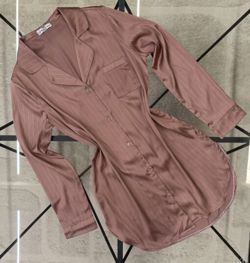 Chemise de nuit en satin " Bois de rose à rayures "