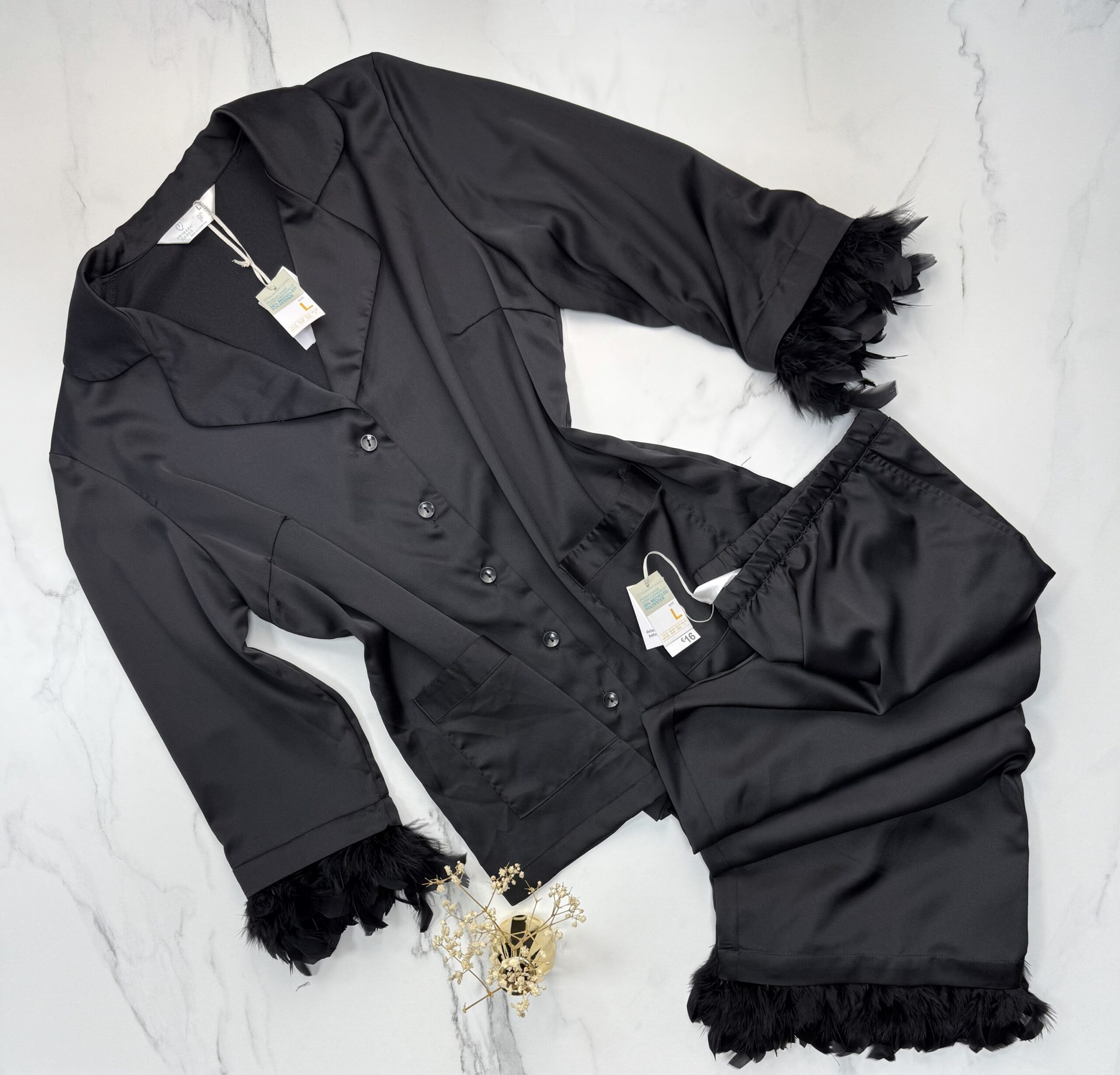 Pyjama primark boutonné en satin  " Noir  "