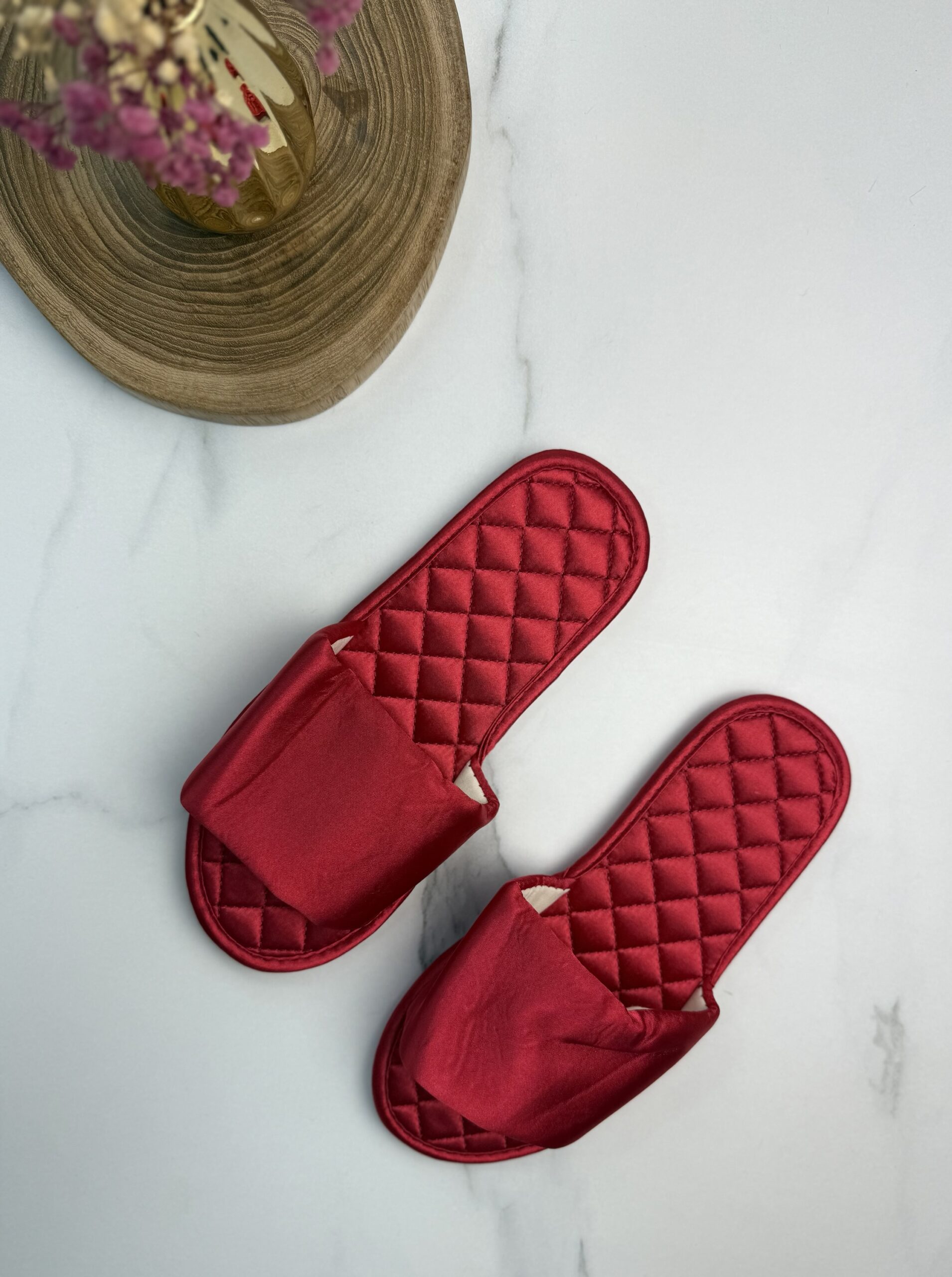 Pantoufle en satin " Rouge "