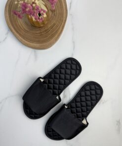 Pantoufle en satin " Noir "