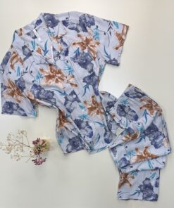 Pyjama demi manche boutonnée à fleurs "BLEU"