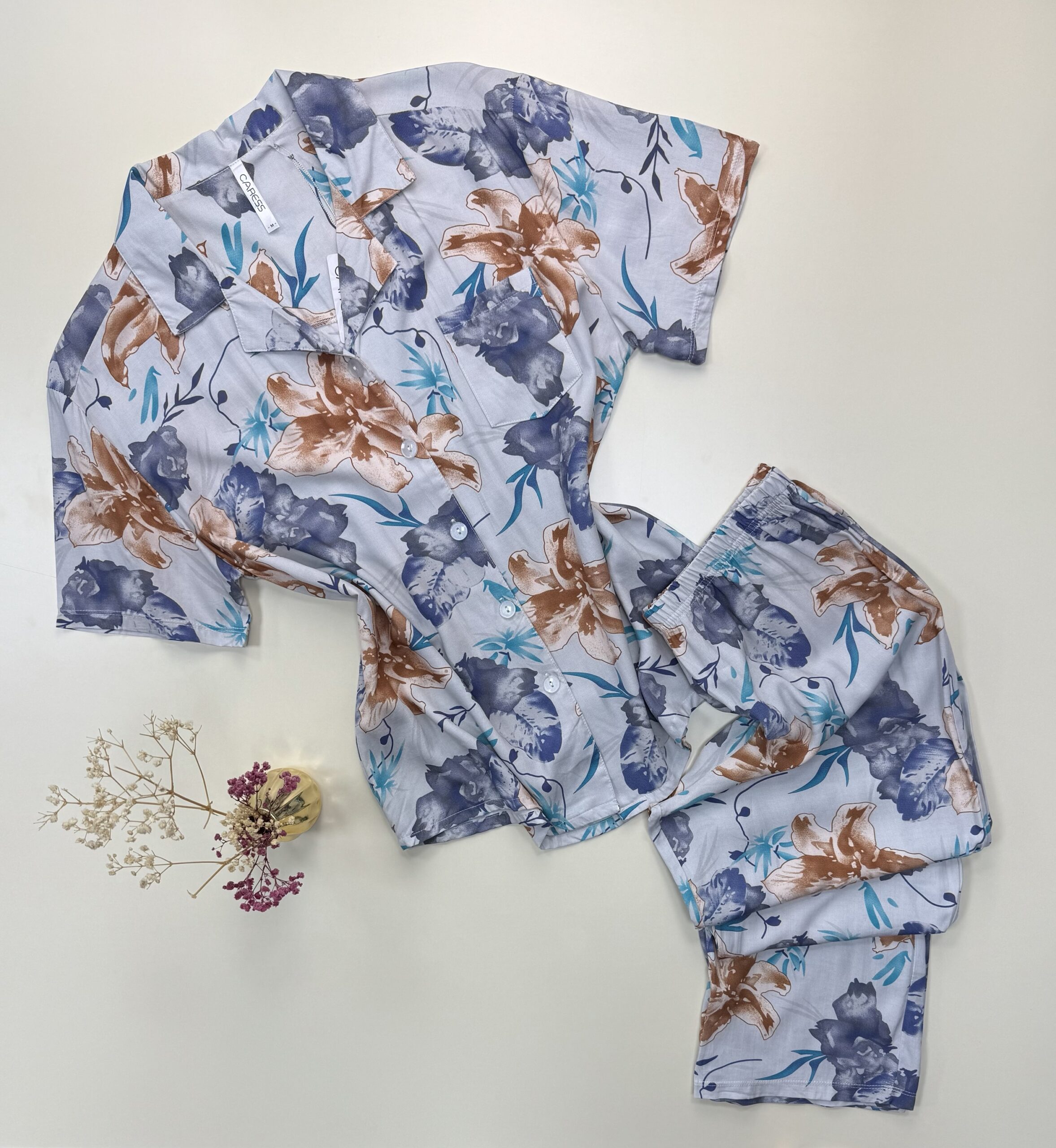 Pyjama demi manche boutonnée à fleurs "BLEU"