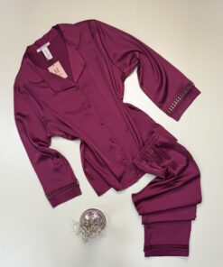 Pyjama boutonné en satin H " Cerise "