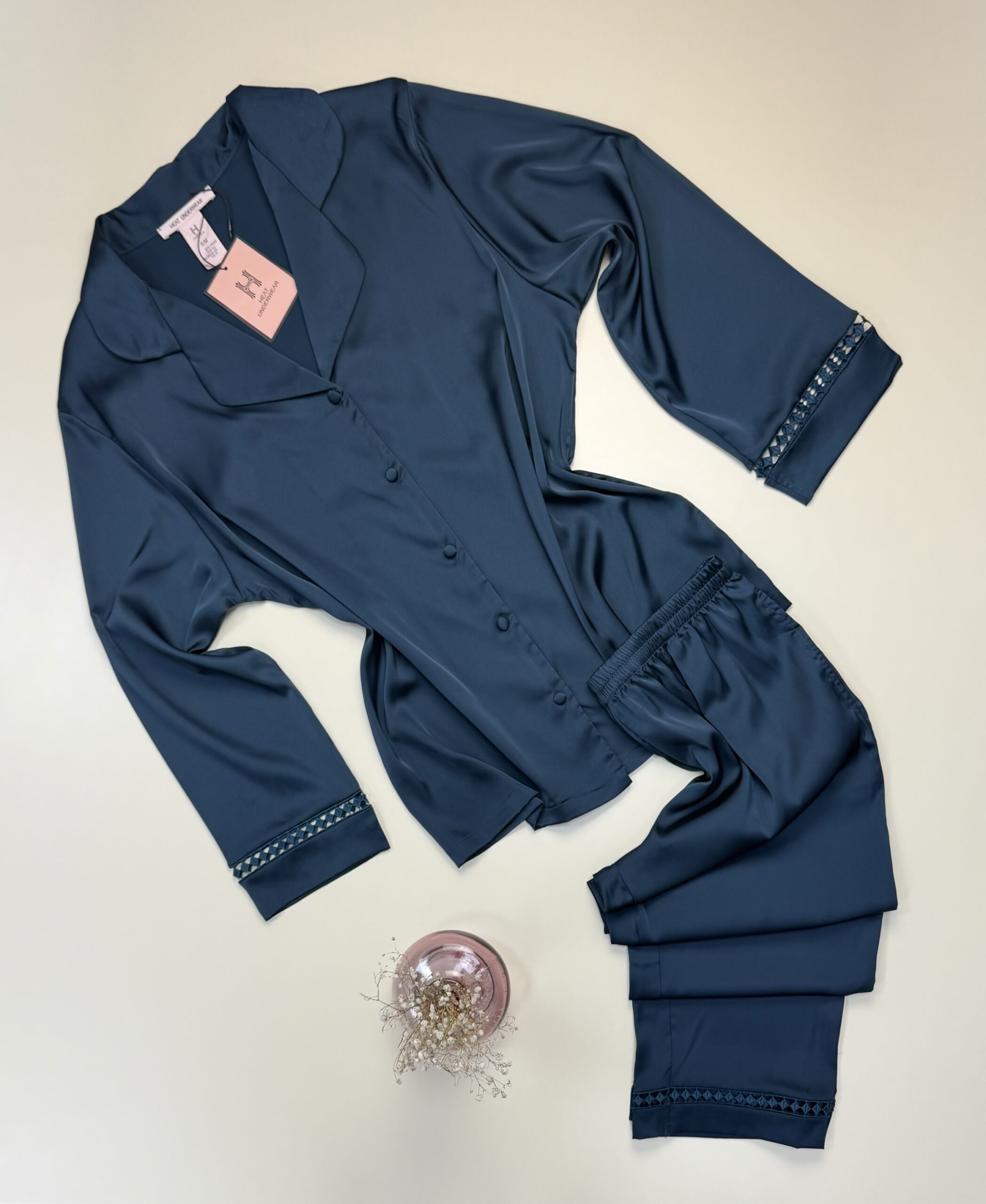 Pyjama boutonné en satin H " Vert "