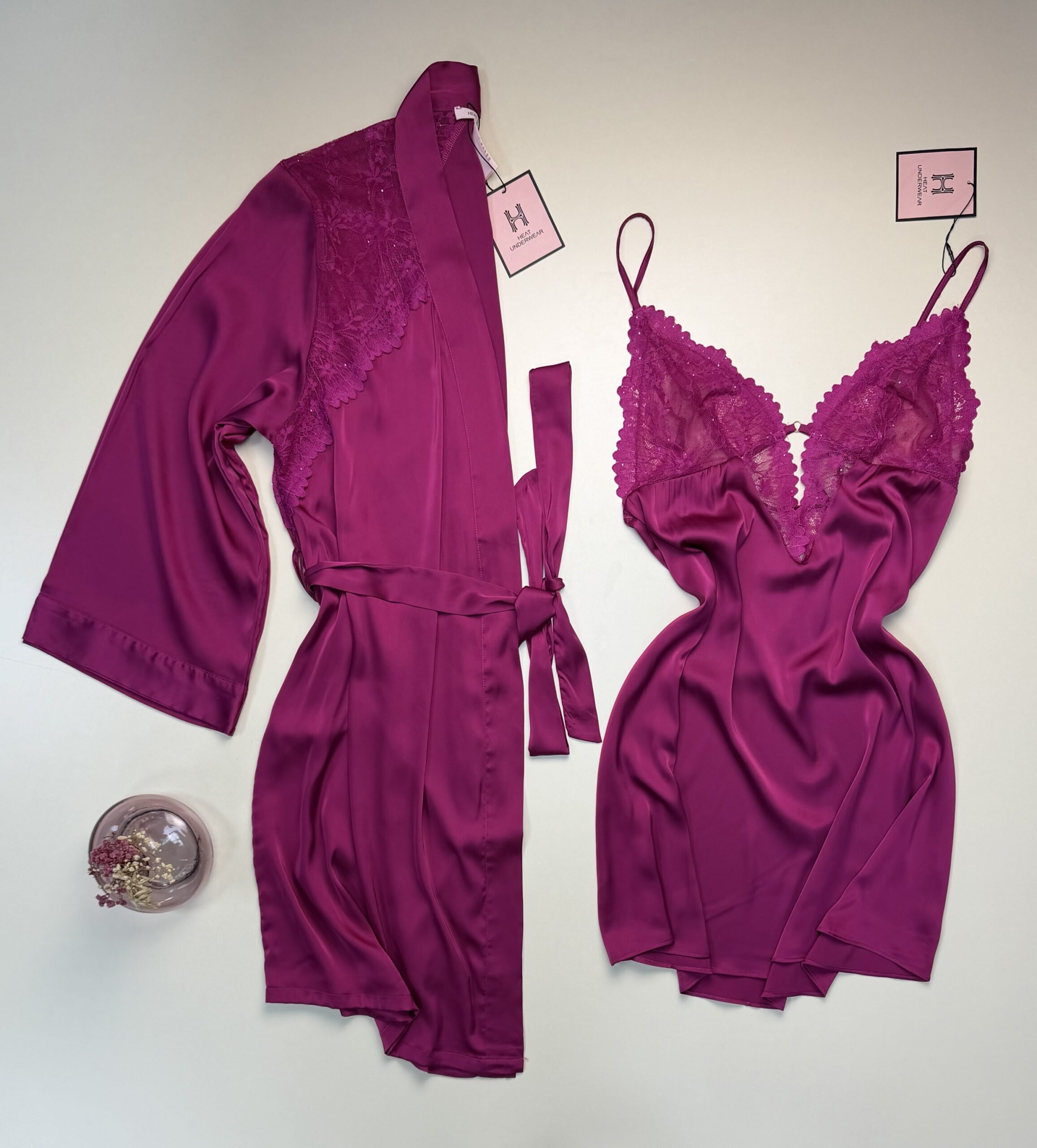 Ensemble nuisette peignoir en satin " Fushia "
