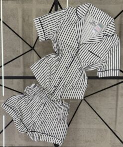 Alternative view of Pyjama boutonné short haut demi manche primark " navy à rayures "