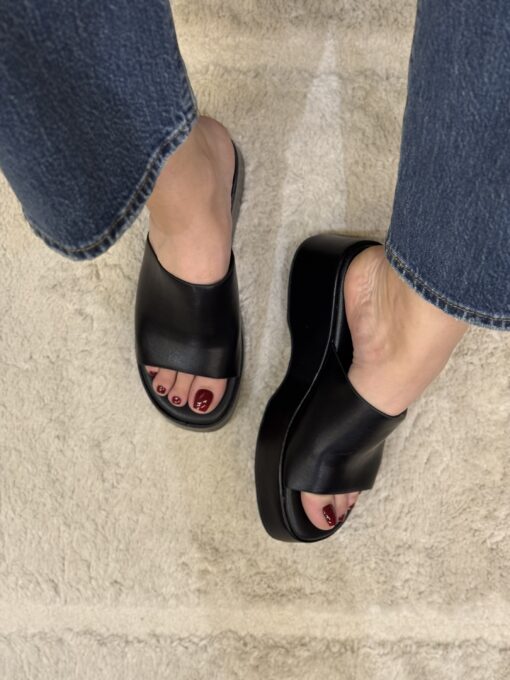Mule "Black"