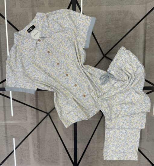 Pyjama Pantalon  Boutonnée " A Fleurs "