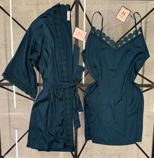 Ensemble nuisette peignoir en satin " Vert "