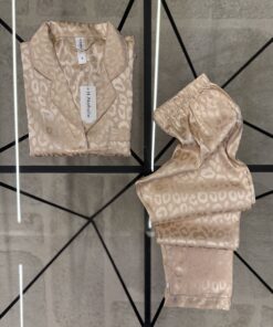 Alternative view of Pyjama boutonné haut demi manche - Beige -